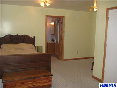 601 E Mill St, Ossian, IN 46777 photo 9