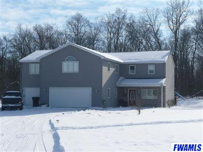 6446 Edgewood Dr, Churubusco, IN 46723 photo 1