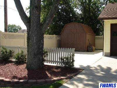 105 E Parkway Dr, Warren, IN 46792 photo 20