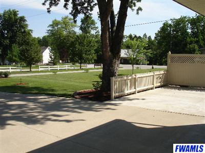 105 E Parkway Dr, Warren, IN 46792 photo 17