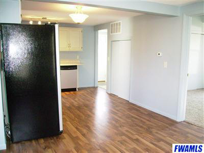 516 E Arnold St, Bluffton, IN 46714 photo 5
