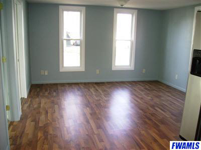 516 E Arnold St, Bluffton, IN 46714 photo 4