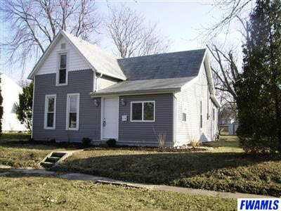 516 E Arnold St, Bluffton, IN 46714 photo 1