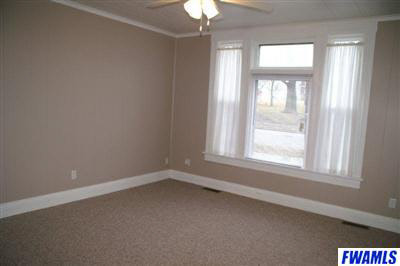 729 E Wayne St, Fort Wayne, IN 46802 photo 9