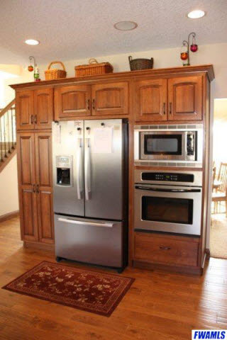 2240 E Blossom Ln, Warsaw, IN 46580 photo 8