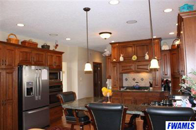 2240 E Blossom Ln, Warsaw, IN 46580 photo 7