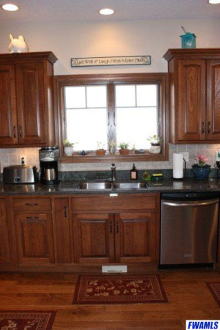 2240 E Blossom Ln, Warsaw, IN 46580 photo 12