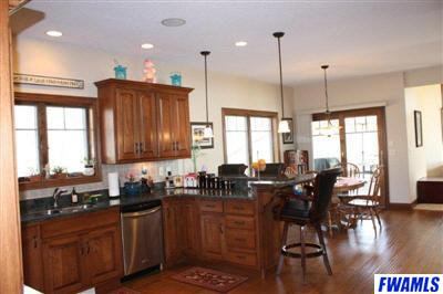 2240 E Blossom Ln, Warsaw, IN 46580 photo 14