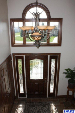 2240 E Blossom Ln, Warsaw, IN 46580 photo 13