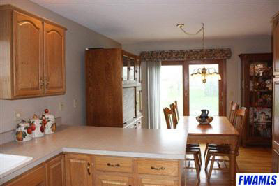 1649 S Packerton Rd, Winona Lake, IN 46590 photo 3