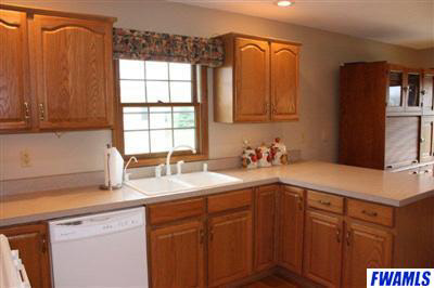 1649 S Packerton Rd, Winona Lake, IN 46590 photo 6
