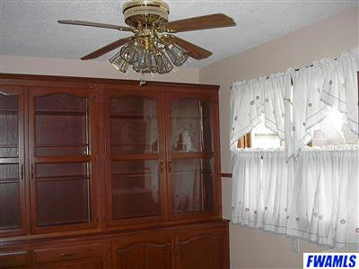 111 Parkway Dr, Warren, IN 46792 photo 10