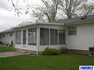 111 Parkway Dr, Warren, IN 46792 photo 4