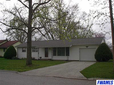 111 Parkway Dr, Warren, IN 46792 photo 1