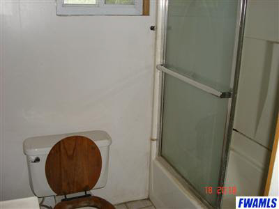 156 E 4th St, Roanoke, IN 46783 photo 7