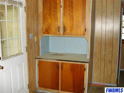156 E 4th St, Roanoke, IN 46783 photo 3