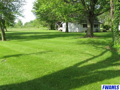 3210 Yoder Rd, Fort Wayne, IN 46819 photo 2