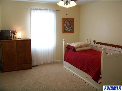12906 Bordeaux, Fort Wayne, IN 46845 photo 17