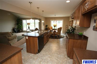 8612 Springberry Dr, Fort Wayne, IN 46818 photo 9