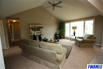 8612 Springberry Dr, Fort Wayne, IN 46818 photo 7