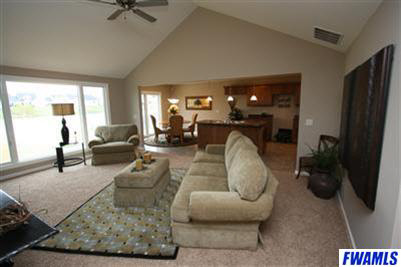 8612 Springberry Dr, Fort Wayne, IN 46818 photo 6