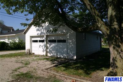 218 E Jackson, Monroe, IN 46772 photo 2