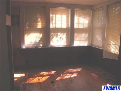 653 Third, Warren, IN 46792 photo 4