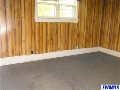 653 Third, Warren, IN 46792 photo 10
