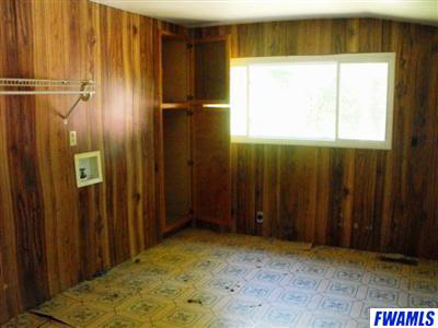 653 Third, Warren, IN 46792 photo 6