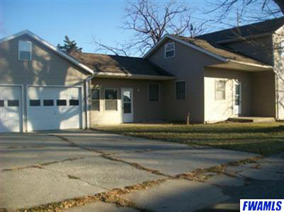 403 E Spring St, Bluffton, IN 46714 photo 1