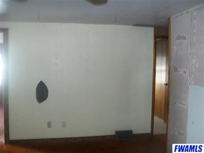 2040 Elyetta St, Fort Wayne, IN 46802 photo 6