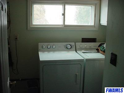 8530 Lafayette Center Rd, Yoder, IN 46798 photo 3