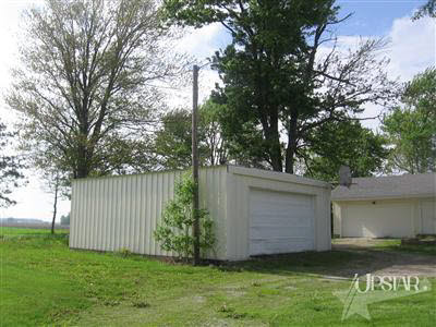 15606 Coverdale, Yoder, IN 46798 photo 6