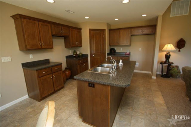 2181 Highlander Dr, Warsaw, IN 46580 photo 9