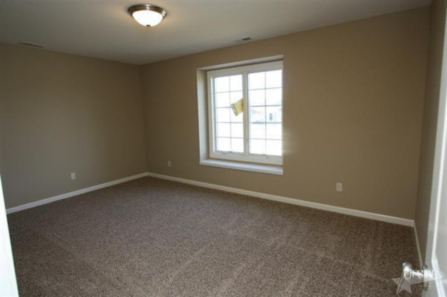 2181 Highlander Dr, Warsaw, IN 46580 photo 14