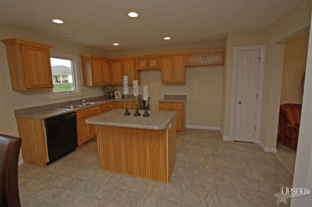 903 Wescott Dr, Fort Wayne, IN 46818 photo 8