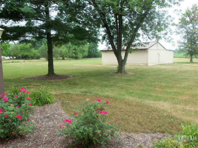 3136 Easterday Rd, Fort Wayne, IN 46818 photo 3