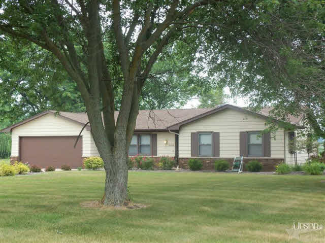 3136 Easterday Rd, Fort Wayne, IN 46818 photo 1