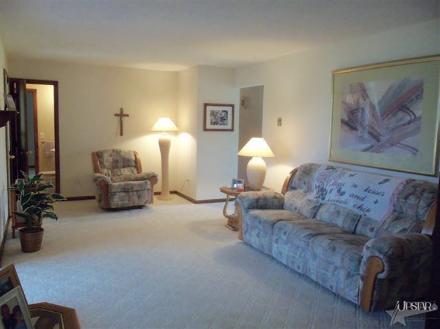 3136 Easterday Rd, Fort Wayne, IN 46818 photo 8