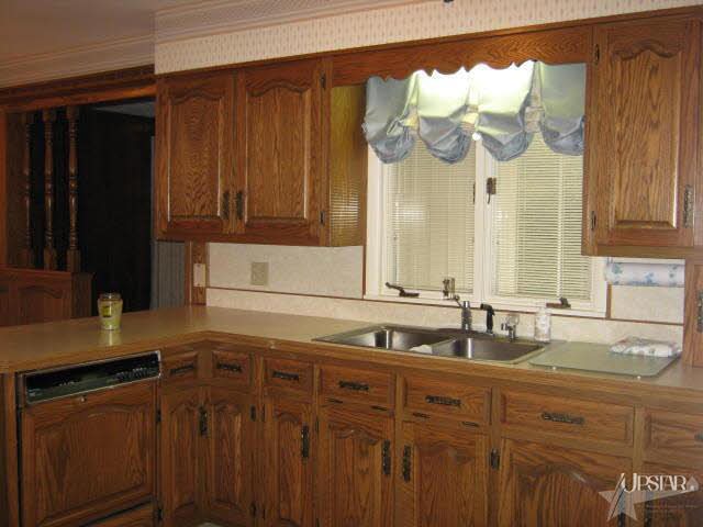 1035 Elm Dr, Bluffton, IN 46714 photo 7