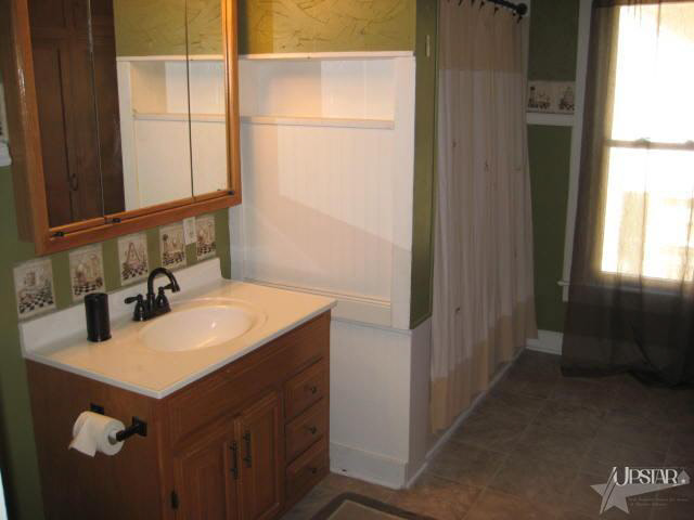 305 E Cherry St, Bluffton, IN 46714 photo 16