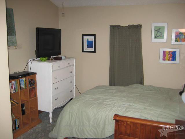 305 E Cherry St, Bluffton, IN 46714 photo 11