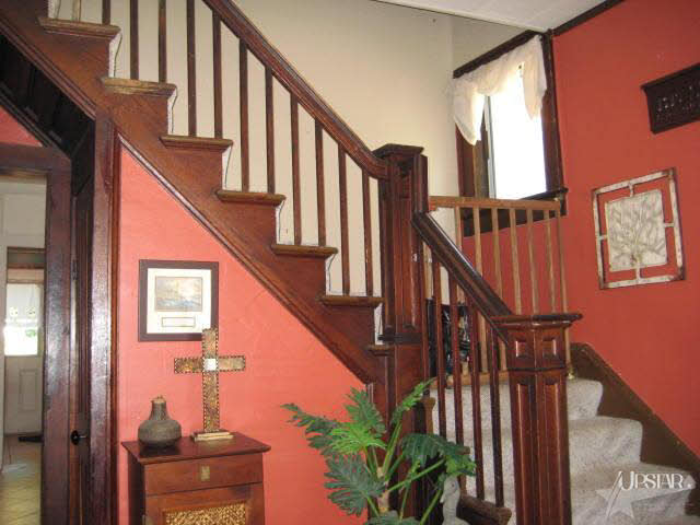305 E Cherry St, Bluffton, IN 46714 photo 5