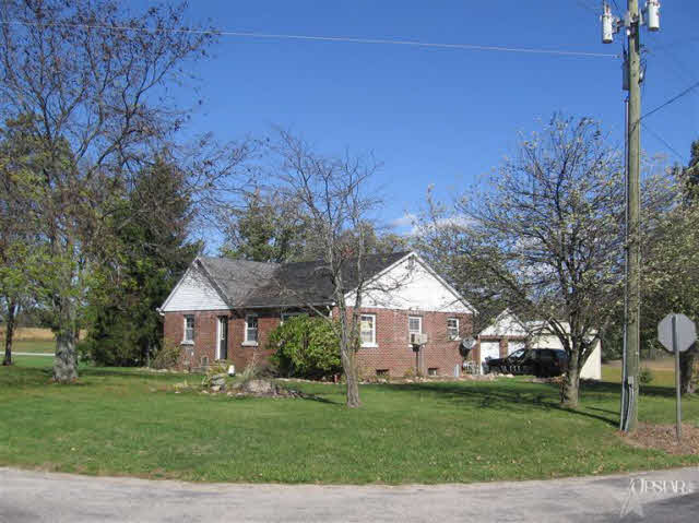 3977 S Raber Rd, Columbia City, IN 46725 photo 2