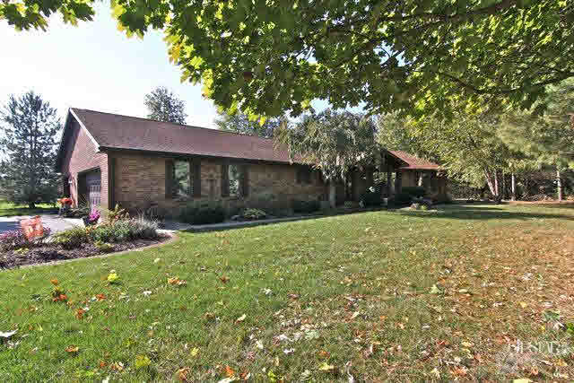 560 E Morse St, Markle, IN 46770 photo 1