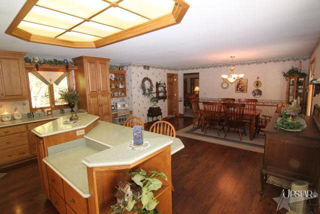560 E Morse St, Markle, IN 46770 photo 6