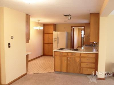 1202 Roger Dr, Auburn, IN 46706 photo 9