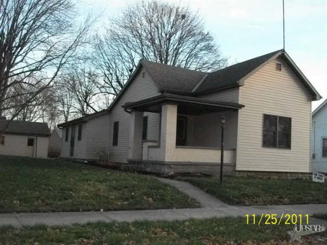 843 Elm St, Huntington, IN 46750 photo 1