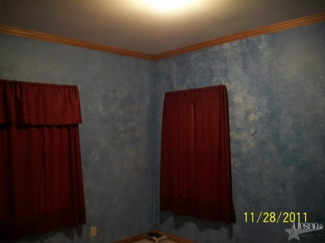 843 Elm St, Huntington, IN 46750 photo 8