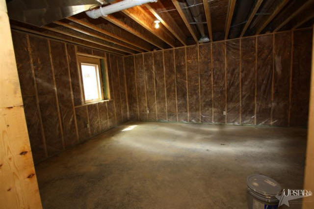 8521 Springberry Dr, Fort Wayne, IN 46818 photo 24